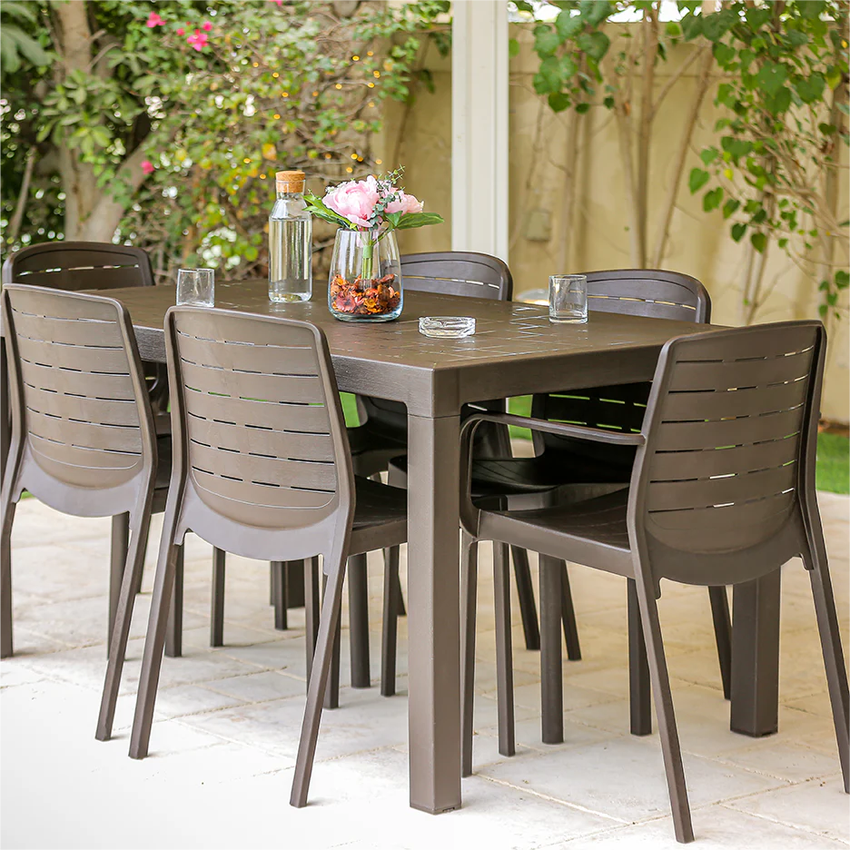 Cedargrain 6-seater Outdoor Dining Set of Table & Chairs